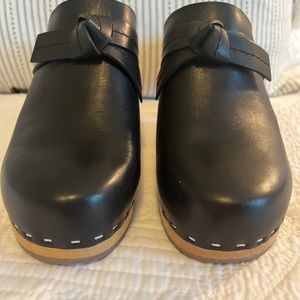 Loeffler Randall black slide clogs US  10